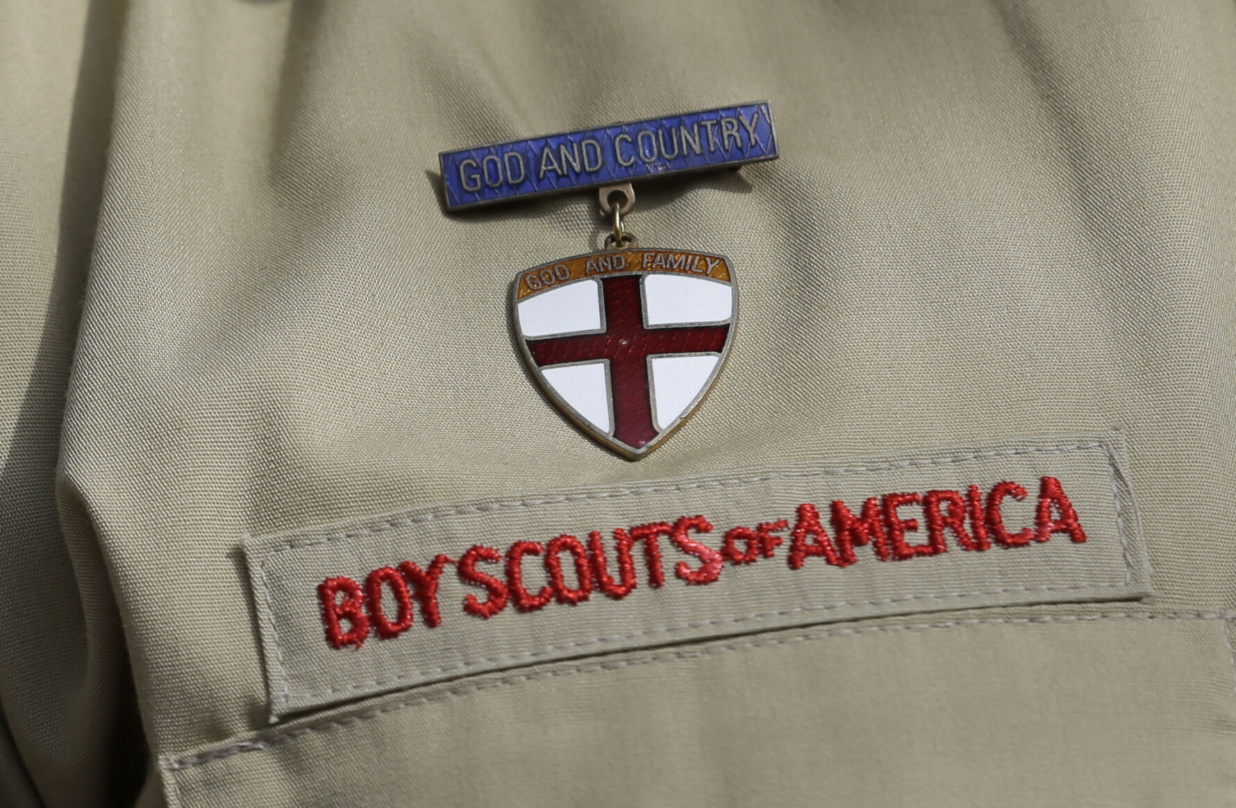 BRAND NEW SCOUT DISTRICT BADGE READING CENTRAL 
